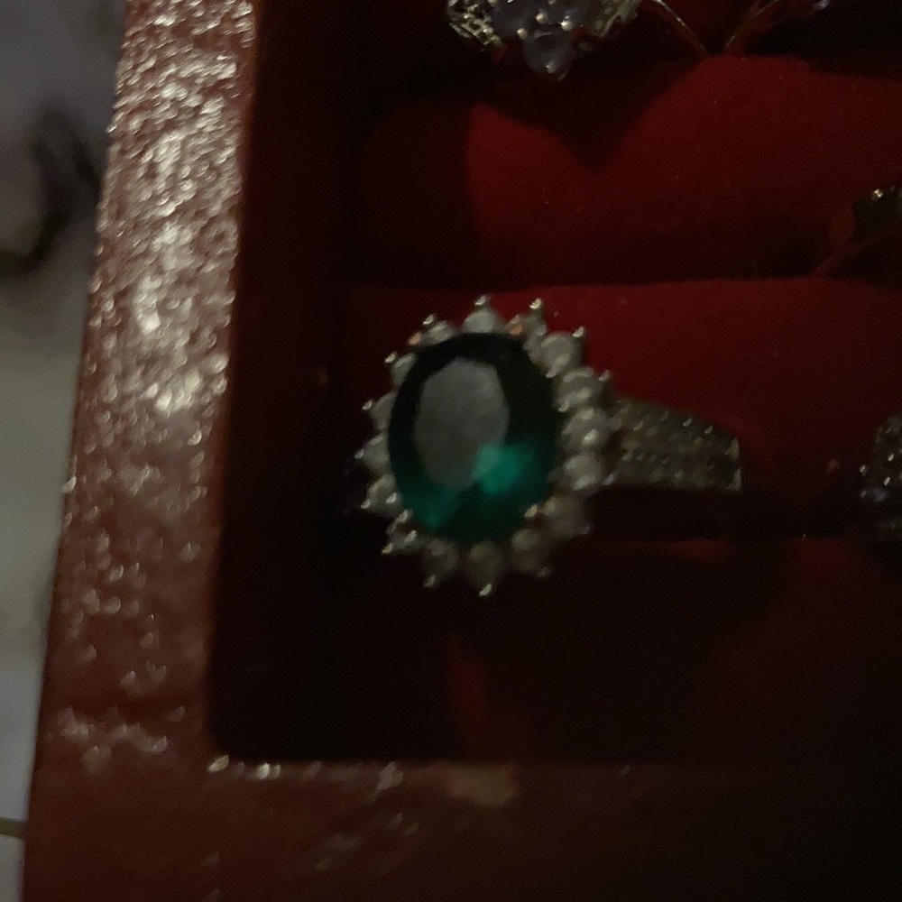 Beautiful emerald ring. - Picture 5 of 5